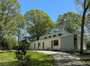 6710 Soundview Ave, Southold, NY 11971