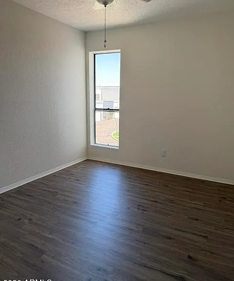 6758 W Ruth Ave — Photo 7