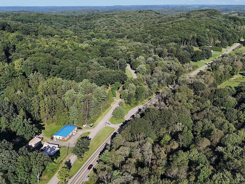 2nd image of 296 Thunderbird Rd