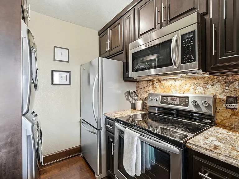14807 Dutchmans Dr — Photo 11