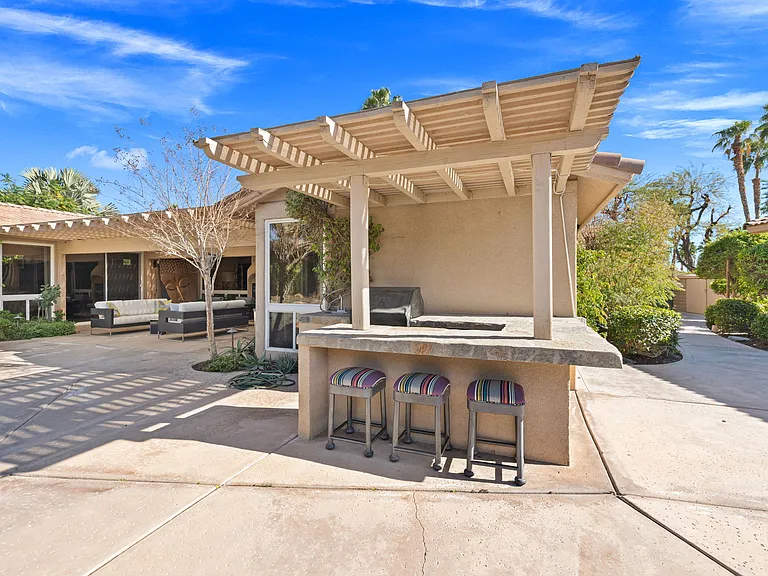 49105 Casa Del Rio — Photo 4