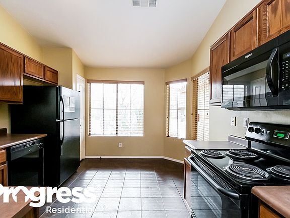 5th image of 9934 W Wood St