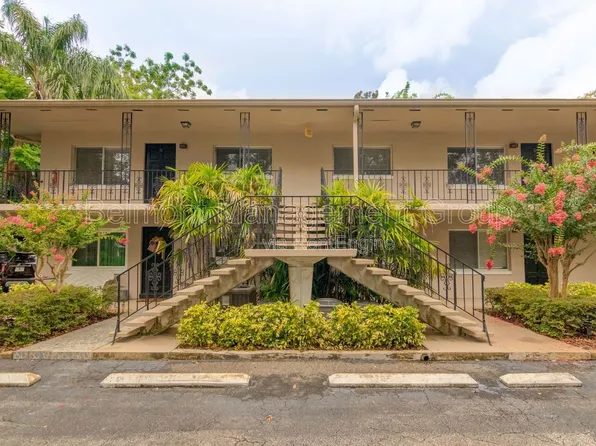 644 N Knowles Ave APT 8, Winter Park, FL 32789