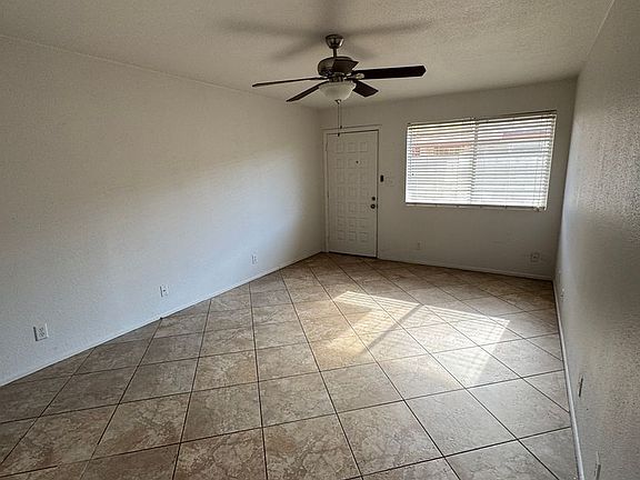 4th image of 147 E Ingram St APT 3