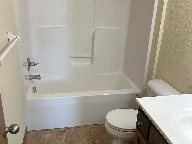 109 SE D Hwy #C — Photo 9