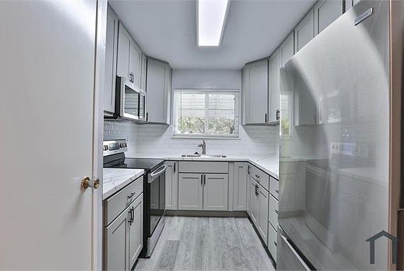 1st image of 1810 Ednamary Way #D
