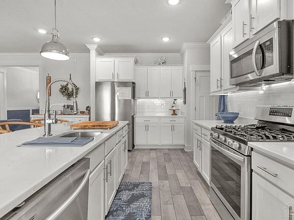 4th image of 1406 Areca Palm Dr