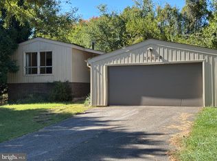 14828 Fireside Dr, Silver Spring, MD 20905