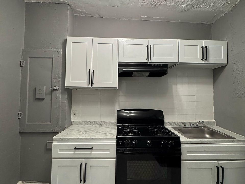 1st image of 721 Arlington Ave APT 4