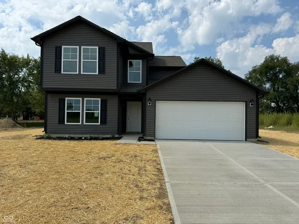 1195 Lake Dr, Shirley, IN 47384