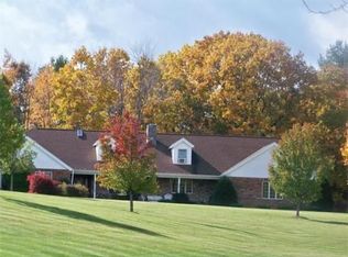 560 Mulpus Rd, Lunenburg, MA 01462