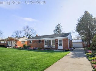 26923 Constance St, Dearborn Heights, MI 48127