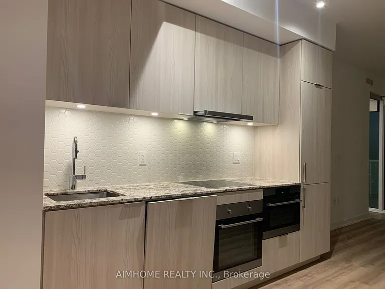 15 Queens Quay E #1603 — Photo 3