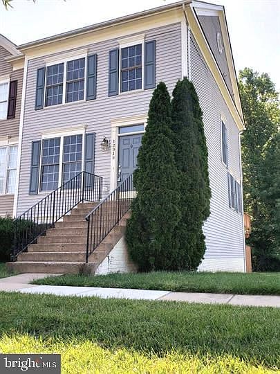 1st image of 12910 Hyannis Ln