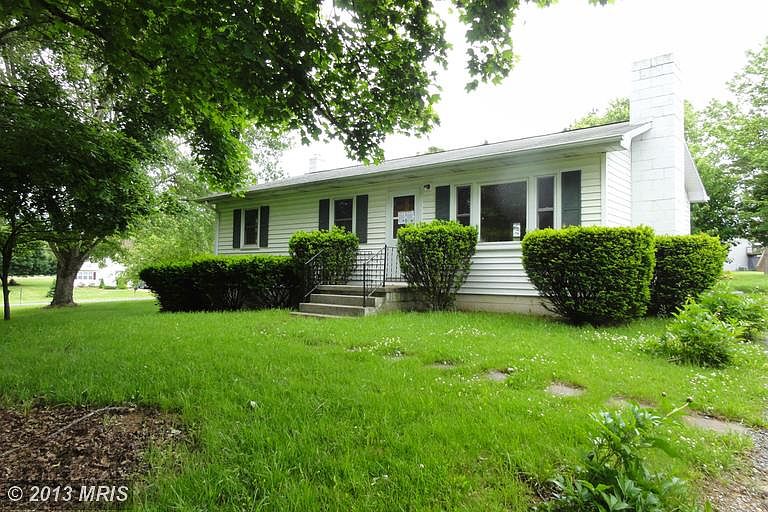 1st image of 461 Massanutten Dr