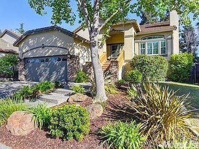 1st image of 391 Seaton Dr