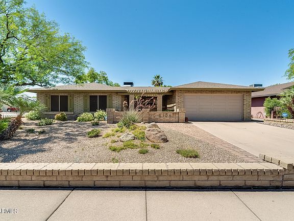 2nd image of 5105 W Dahlia Dr