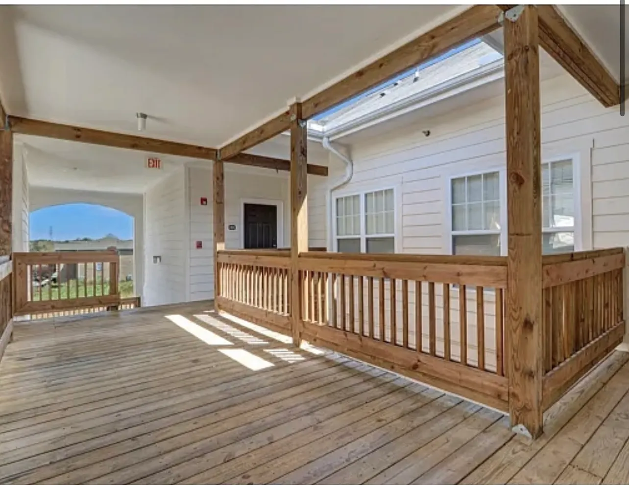3 bed, 1500 sqft, $1,700 — Photo 4