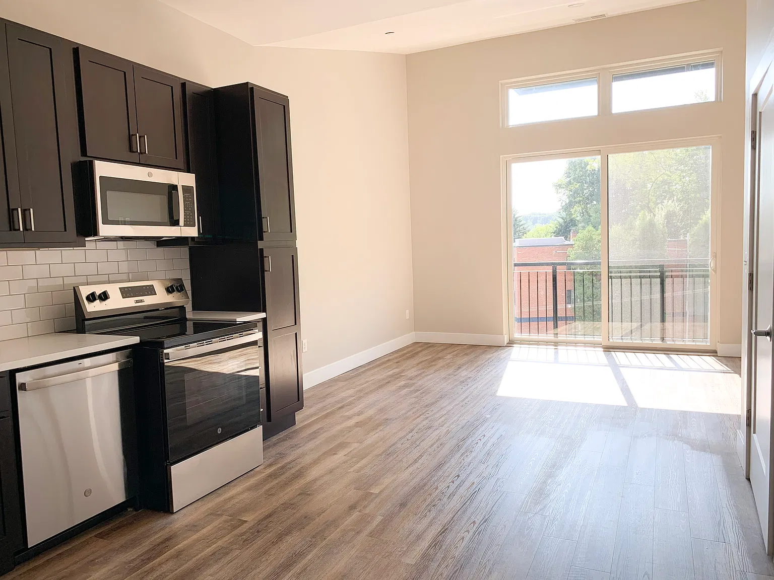 McKnight Flats — Photo 1