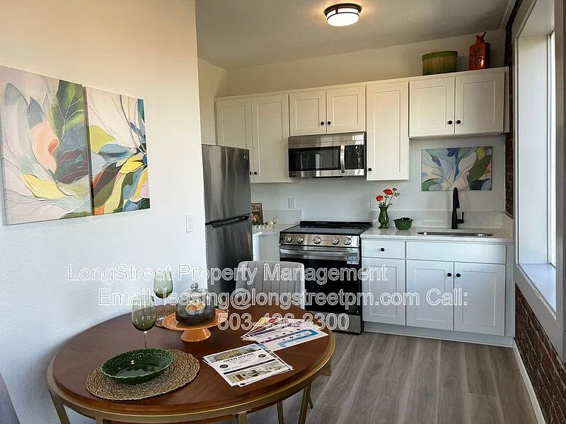 708 N Killingsworth St #7