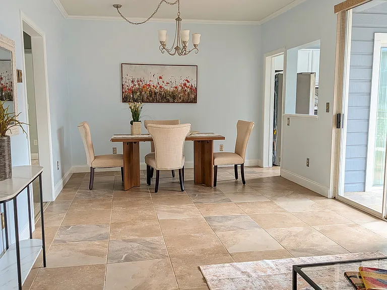 429 Cork Harbour Cir — Photo 2