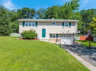 53 Salem Hill Rd, Howell, NJ 07731
