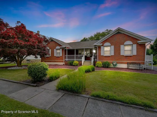 432 Cypress St, Throop, PA 18512