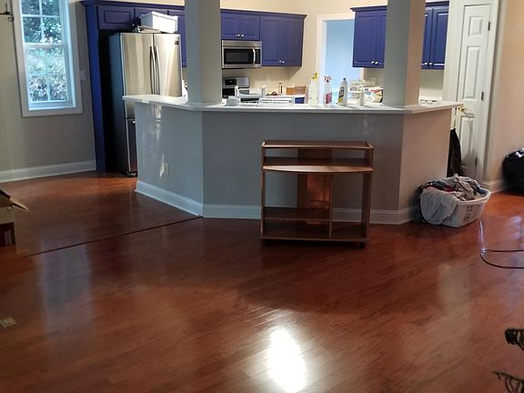 5th image of 200 Lenox Dr