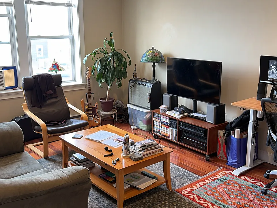 1139 Broadway #6