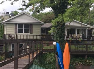 9 Armstrong Dr, Neoga, IL 62447