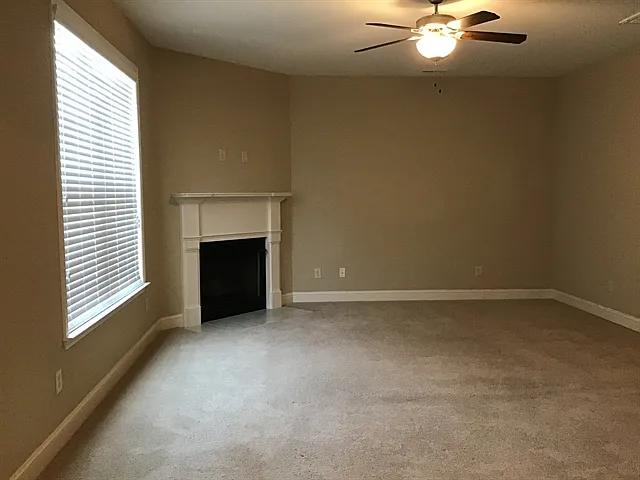 112 Summerdale Dr — Photo 6