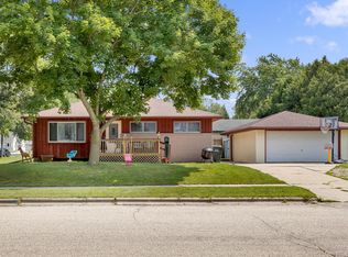 2035 Parkfield Dr, West Bend, WI 53090
