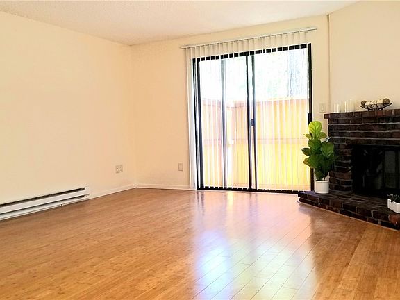 5th image of 8621 25th Ave SW Unit A