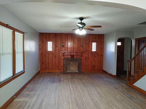 4th image of 954 Lakeview Dr