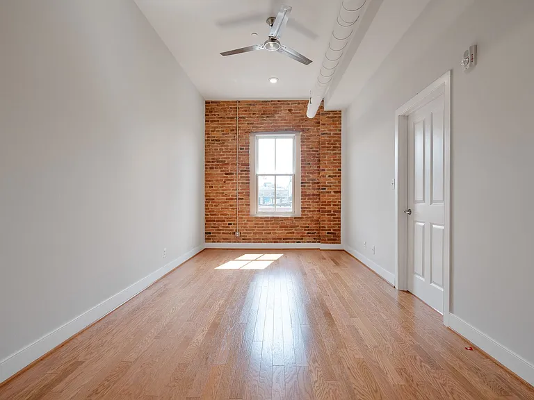 3233 O'Donnell St — Photo 12