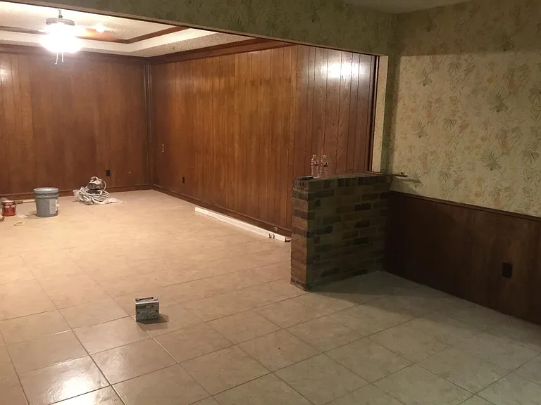 908 Bluebird Dr — Photo 2