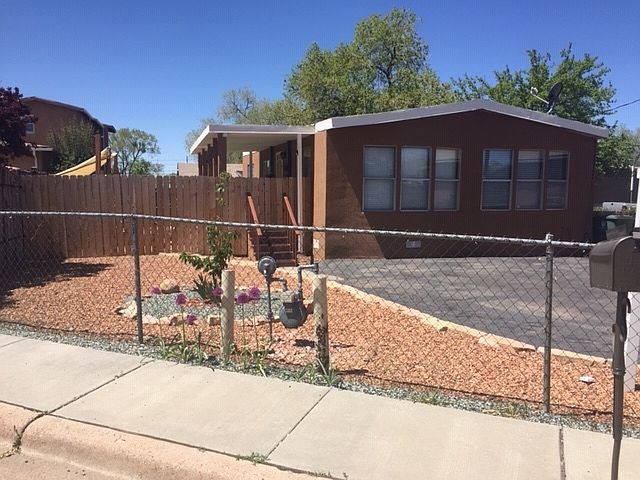 1st image of 203 1/2 Tesuque Dr