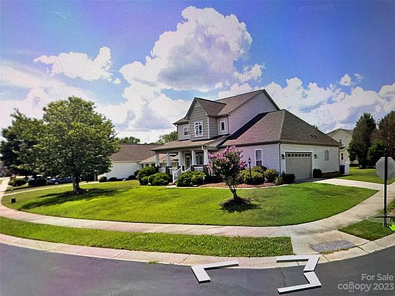 3rd image of 8719 Castle Cliff Dr