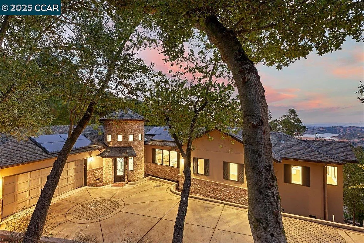 28 Vista Del Orinda photo 1