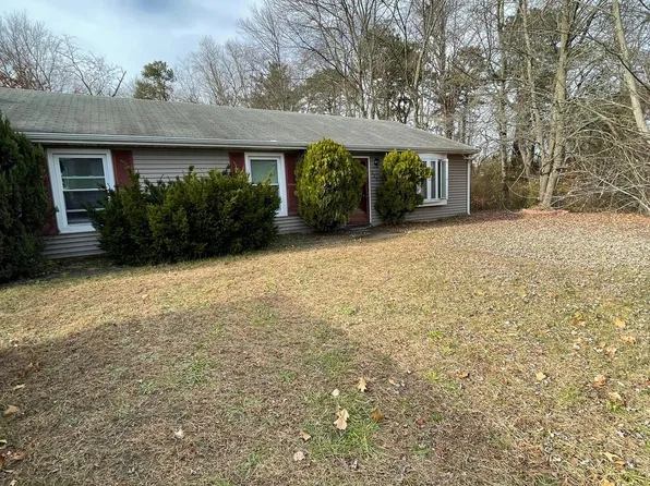 329 Cherokee Dr, Browns Mills, NJ 08015