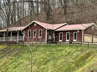 124 Pinebrook Rd, Hazard, KY 41701