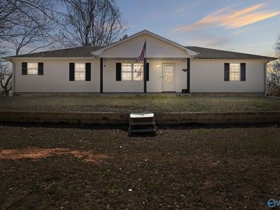105 Nacoles Dr, Grant, AL, 35747