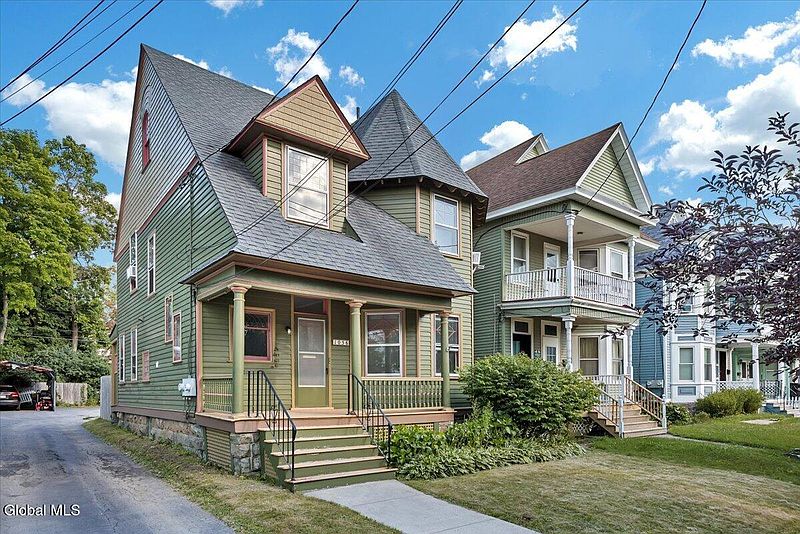 2nd image of 1056 Wendell Avenue