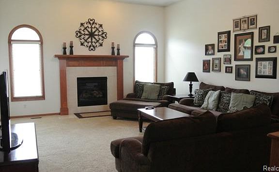 5th image of 5960 Eagle Dr