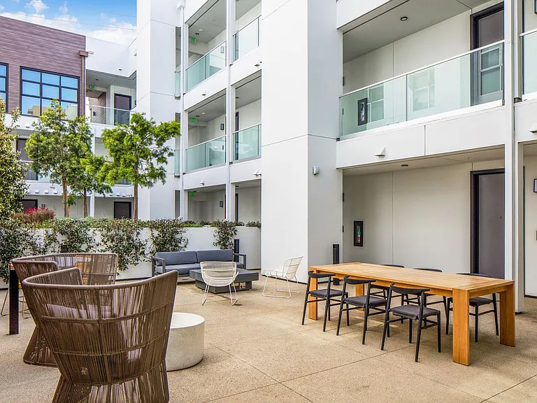 SW by CLG — Photo 23