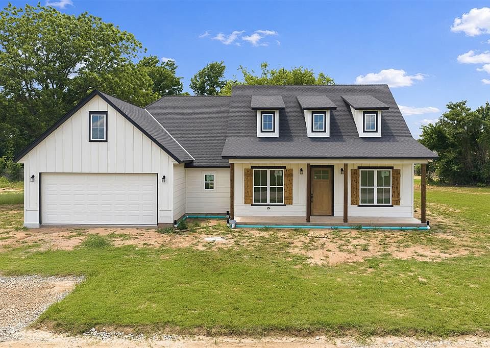 1st image of 114 Garrett Dr