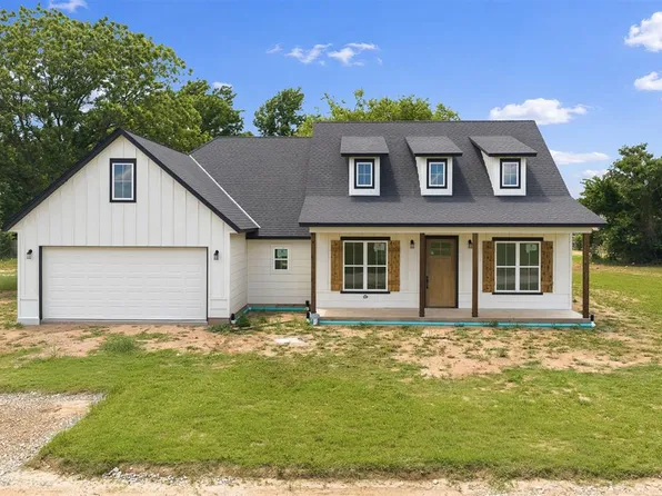 114 Garrett Dr, Wynnewood, OK 73098