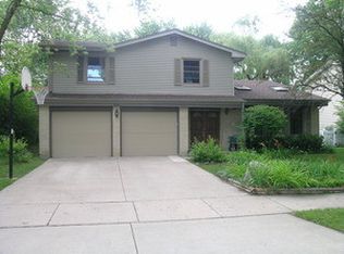 3306 N Daniels Ct, Arlington Heights, IL 60004