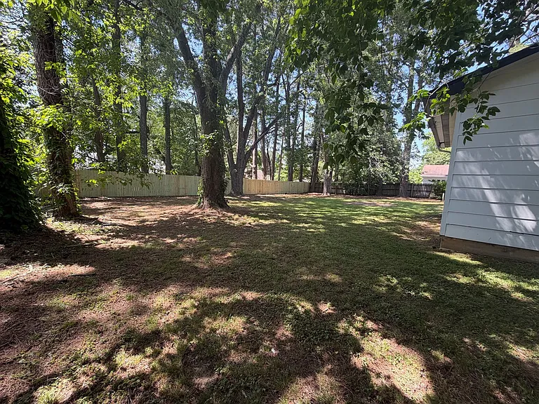 41 Central Ln — Photo 14