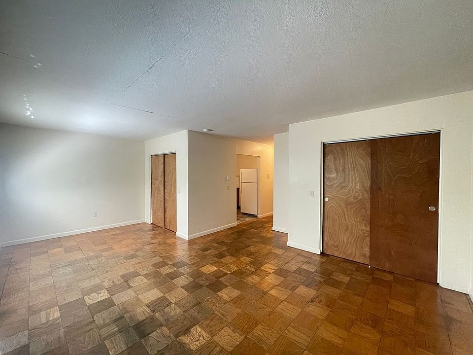 1st image of 128 Loudon Rd APT 25R